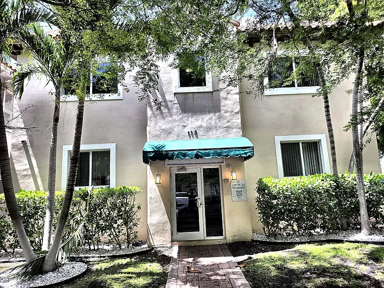 115 Menores Ave #7 — Photo 1