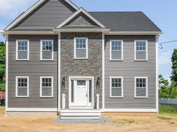 116 Bunker Hill Ave, Lowell, MA 01850