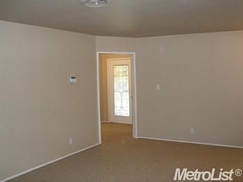 4th image of 1513 Morse Ave