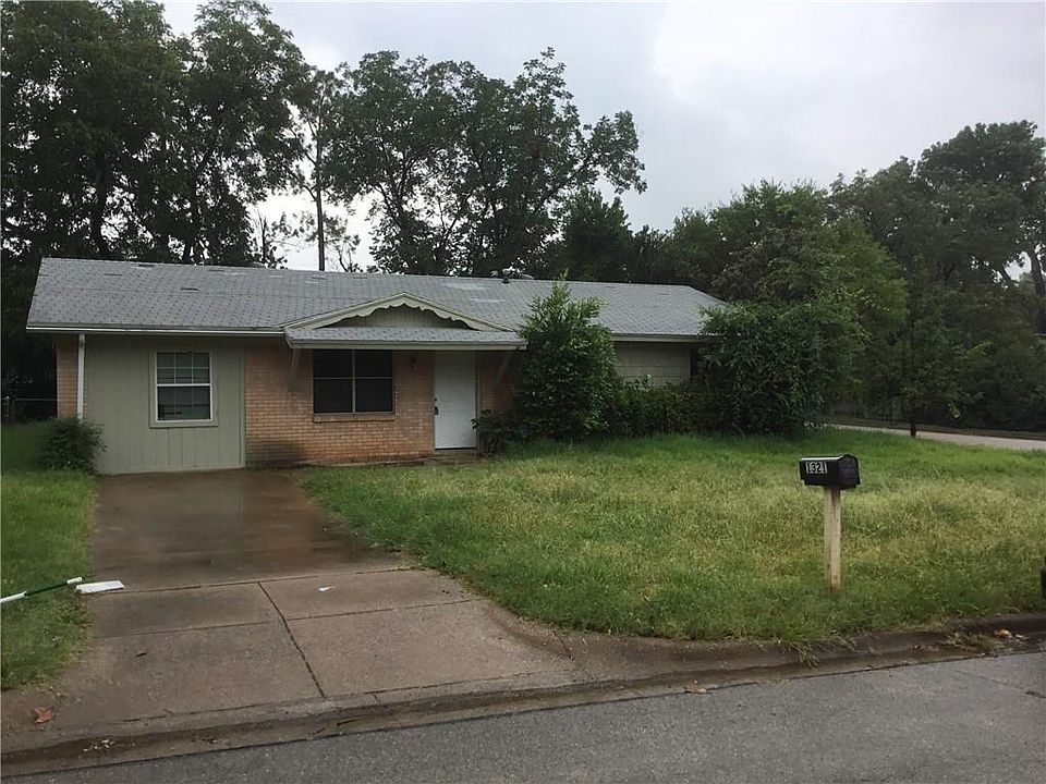 1st image of 1321 Bryan Dr