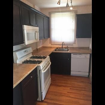 2nd image of 2058 S Humboldt St