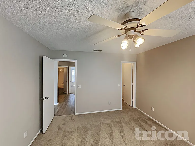 6209 61st Ct E — Photo 11