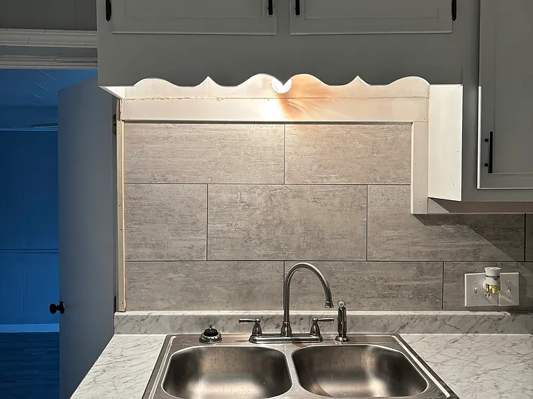 706 Beauchamp St — Photo 4