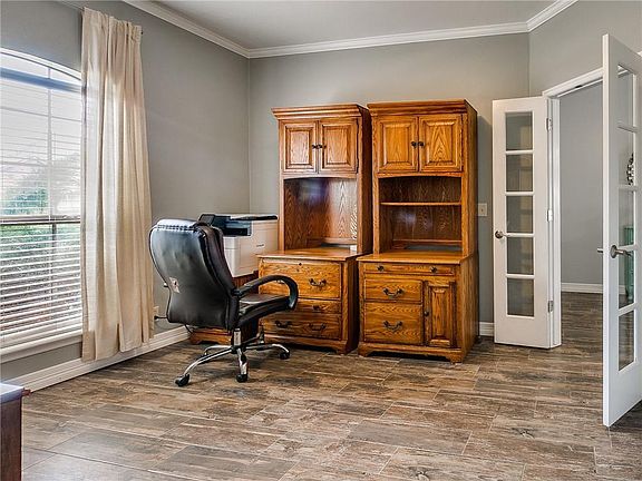 4th image of 17021 N Hardwood Pl