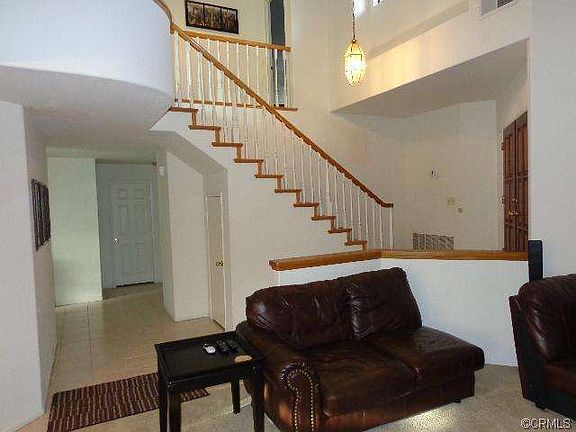 3rd image of 2980 Pembroke Cir