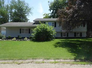 893 W Sunnyview Ave, Knoxville, IL 61448