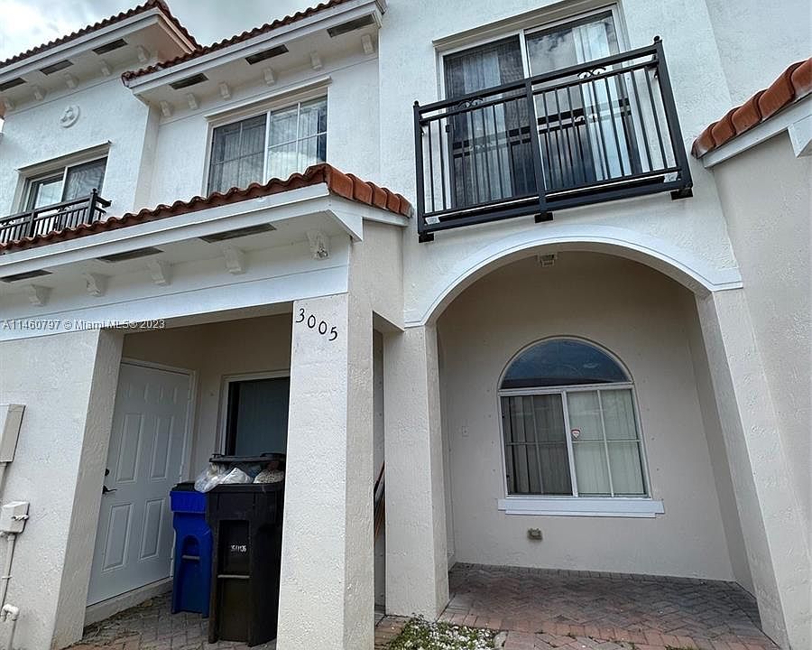 1st image of 3005 NW 36th Ln #3005