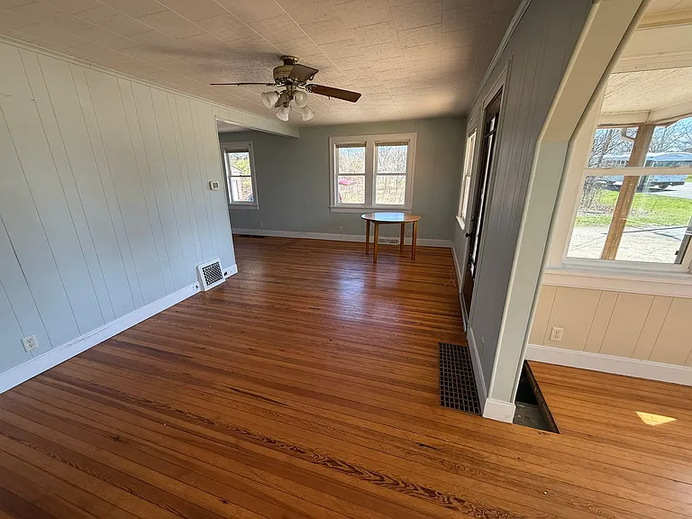 3450 Spencerville Rd — Photo 8