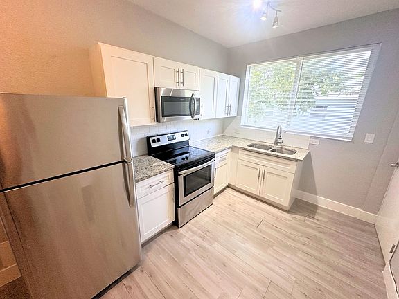 4th image of 702 S 17th Ave #5