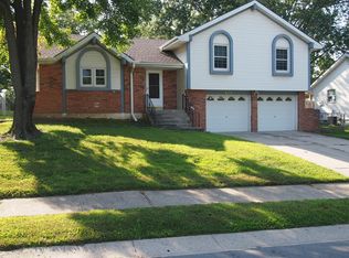 1212 SW Walnut St, Lees Summit, MO 64081