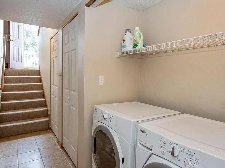 52 Jema Ct — Photo 17
