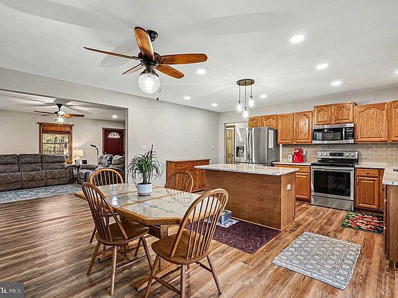 5th image of 8318 Diamond Hill Rd