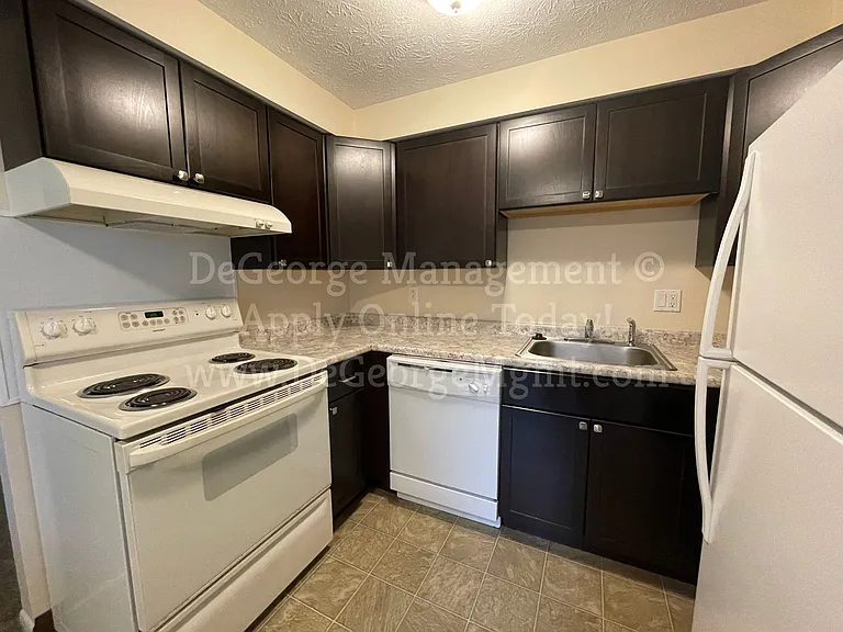 Georgetown Manor Apartments for Rent in West Irondequoit, NY — Photo 6