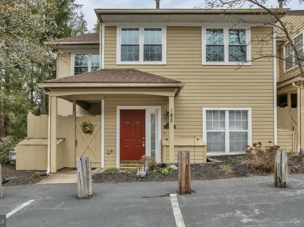 40 Tanglewood Dr, Reading, PA 19607