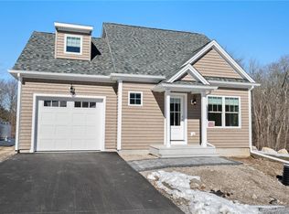 19 Ivy Hill Rd, Waterford, CT 06385