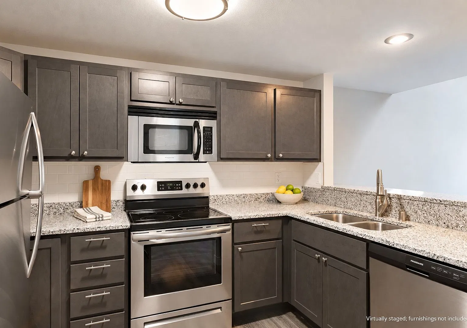 Lakeview Gables Apartments — Photo 3