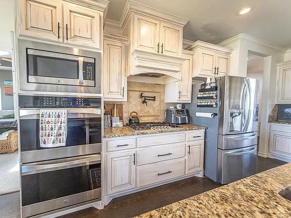 3rd image of 7905 E County Road 5500
