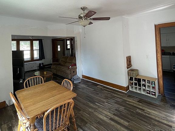 3rd image of 315 E 1st St