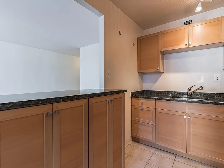 522 21st St NW #708 — Photo 9