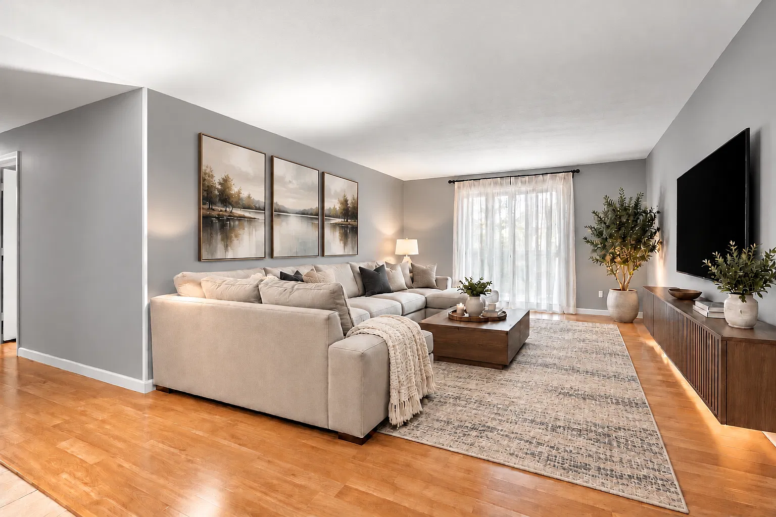 2 bed, 888 sqft, $2,395 — Photo 1
