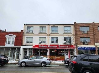 2183 Danforth Ave UNIT B, Toronto, ON M4C 1K4