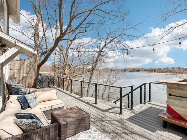 W288N8060 Park DRIVE, Hartland, WI 53029