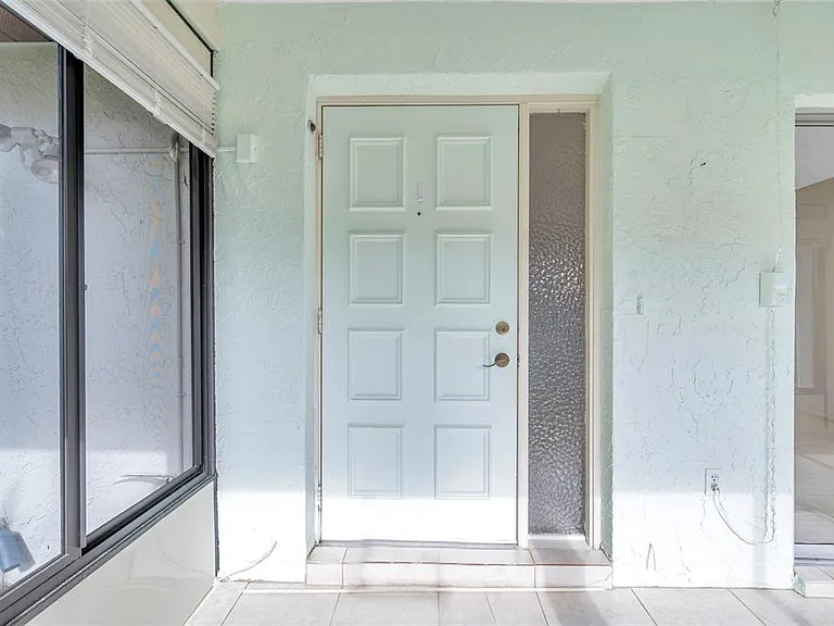 2291 Shelly Dr #D — Photo 36