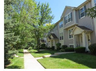 11S439 Rachael Ct, Willowbrook, IL 60527