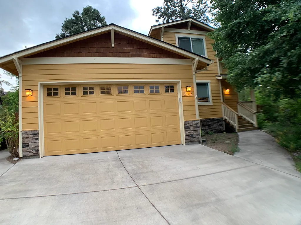 3 bed, 2000 sqft, $3,250 — Photo 2