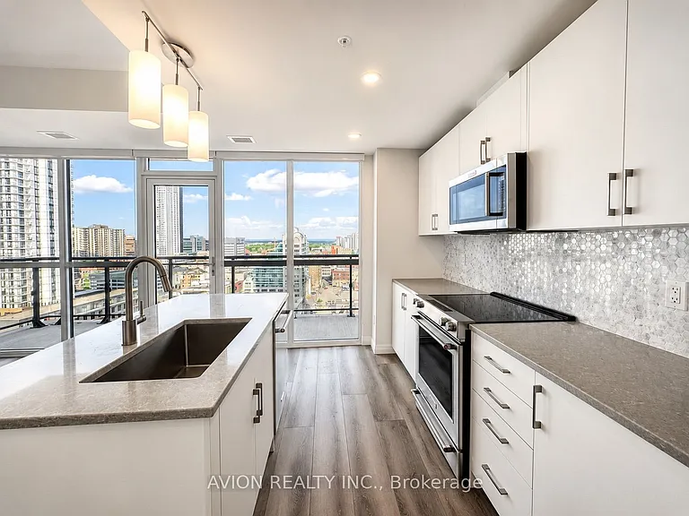 60 Charles St W #1602 — Photo 15