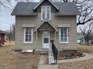 628 S Niphon St, West Point, NE 68788