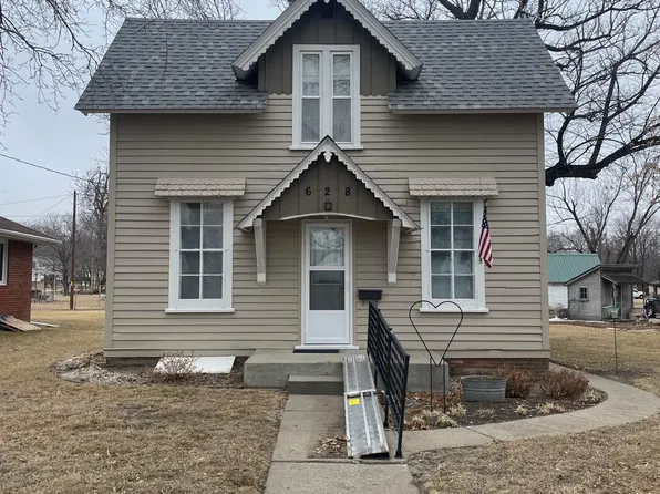 628 S Niphon St, West Point, NE 68788