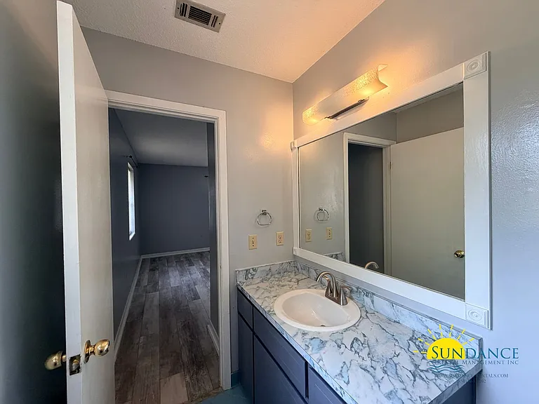 713 Trowbridge Ave — Photo 12