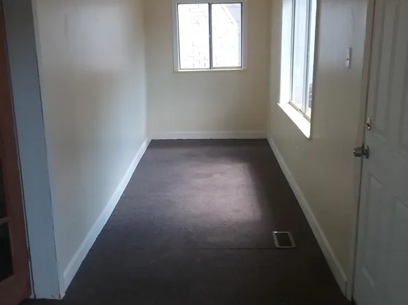 319 Central Ave #A, South Charleston, WV 25303