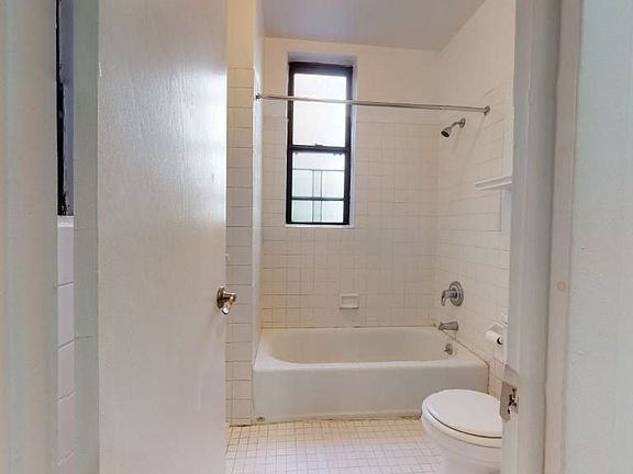 5th image of 339 E 77th St APT 1W