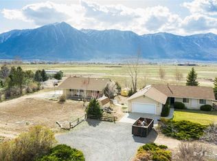 1017 Country Ln, Gardnerville, NV 89460