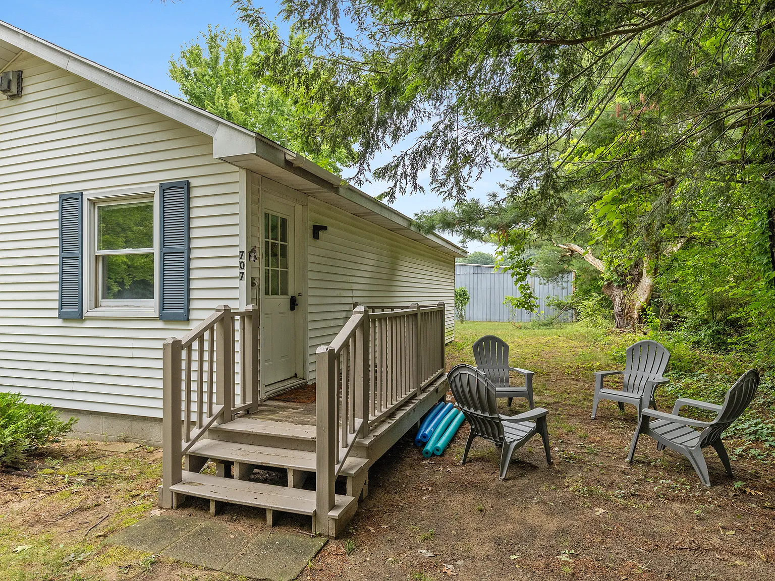 707 N Maple St — Photo 2