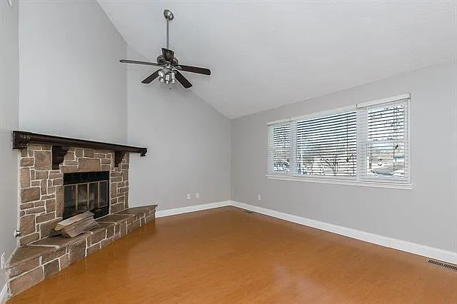 3 bed, 1490 sqft, $2,000 — Photo 3