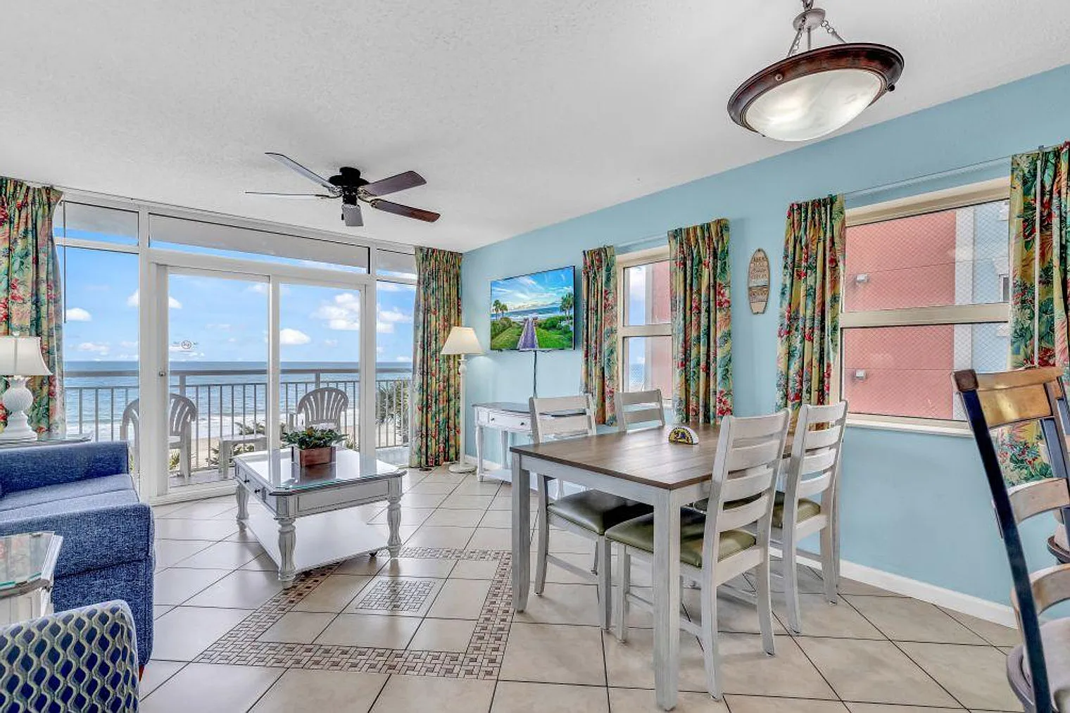 2 bed, 2.0 bath, 990 sqft, $4,548 — Photo 3