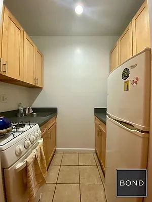 Rented by Bond New York | media 11