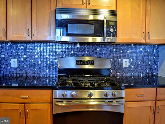 3rd image of 414 Water St Unit 1515