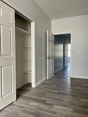 2nd image of 480 Grandview Ave #1-R