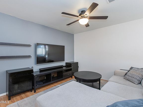 4th image of 651 N COBBLESTONE Street