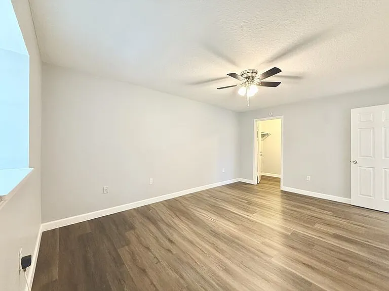 1712 Belleair Forest Dr #D — Photo 20