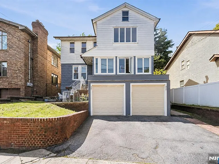 773 Kingsland Ave — Photo 1