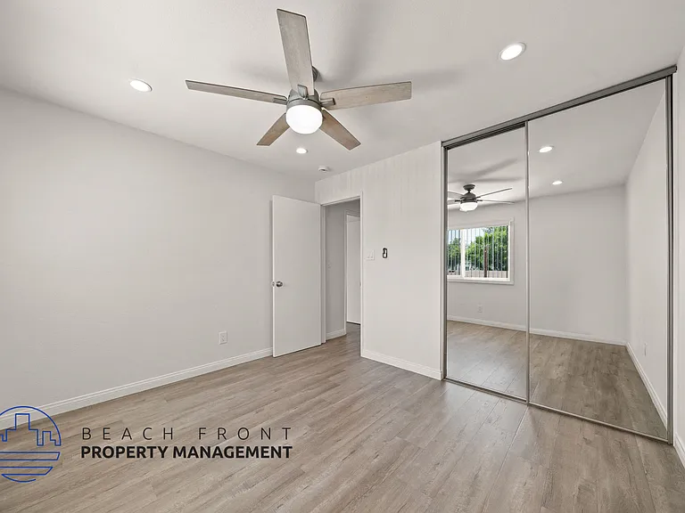 7450 Crescent Ave. — Photo 23