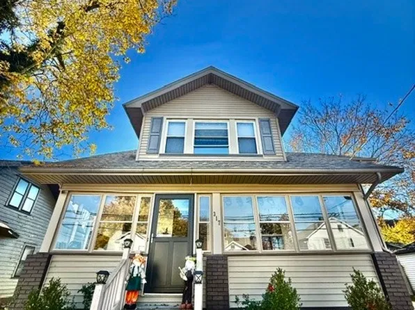 317 Maple St, Niles, OH 44446