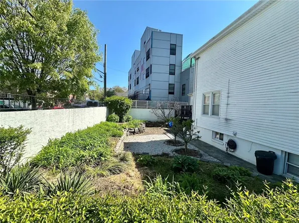 2212 Voorhies Ave, Brooklyn, NY 11235