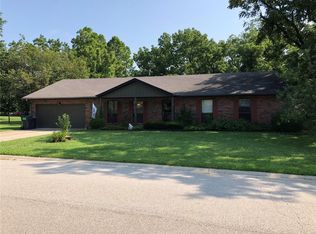 312 Flagstone Dr, Belleville, IL 62221