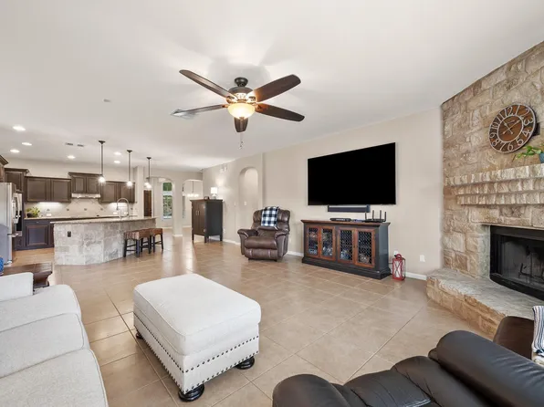 19925 Needle Pine Dr, Round Rock, TX 78664